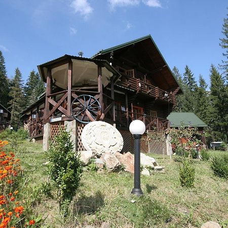 Chalet Flery Aparthotel Мигово Екстериор снимка