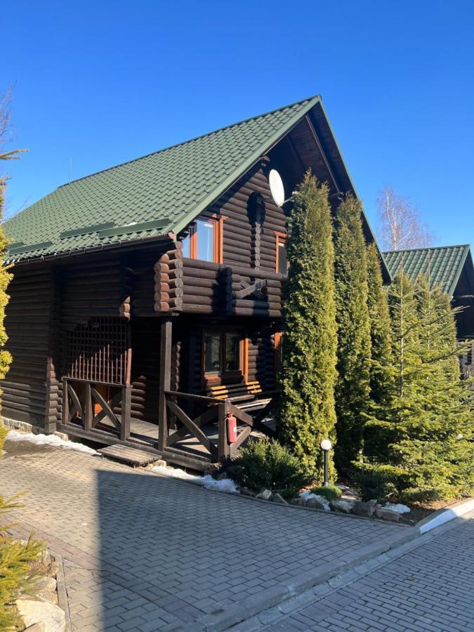 Chalet Flery Aparthotel Мигово Екстериор снимка