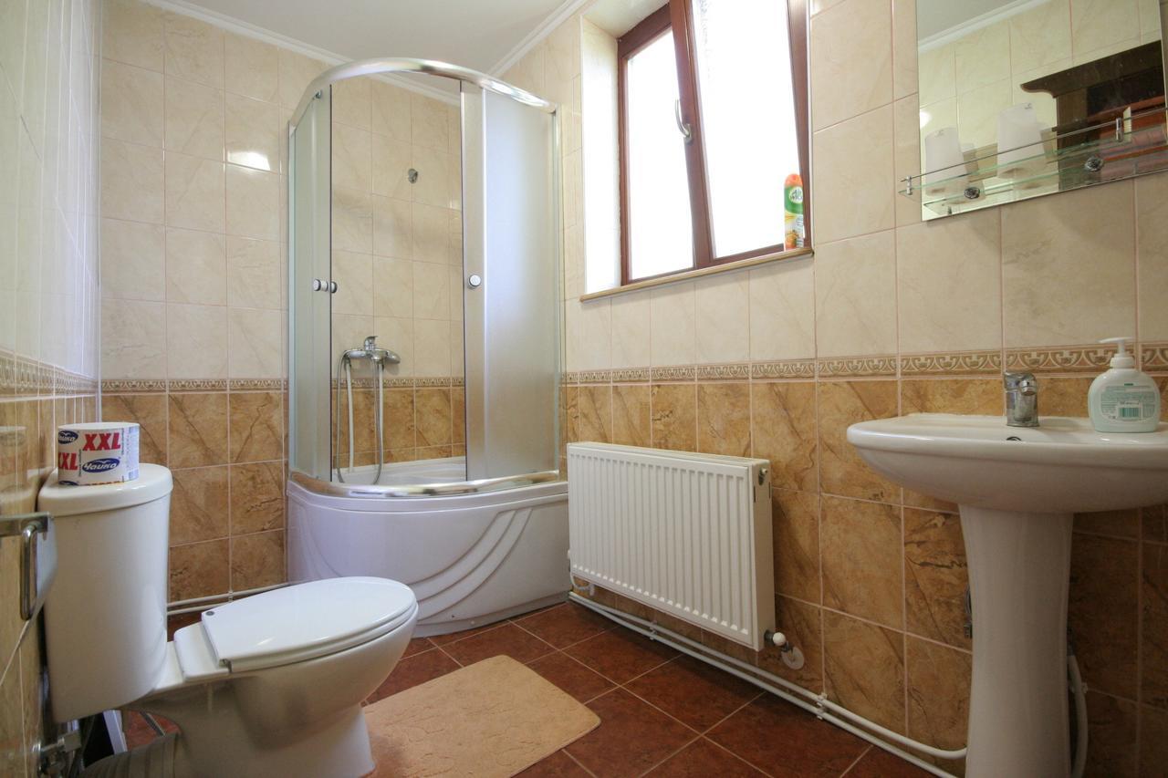 Chalet Flery Aparthotel Мигово Екстериор снимка
